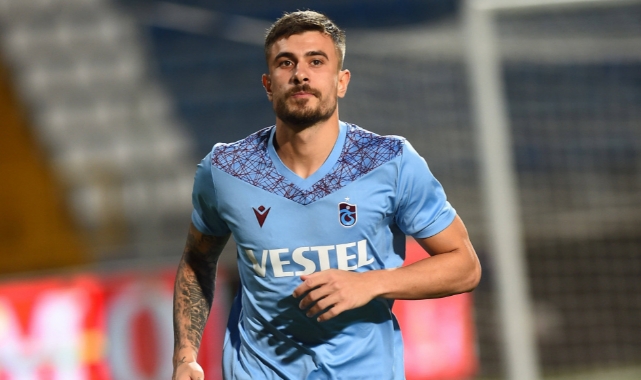 Trabzonspor milli futbolcuyla yollarını ayırdı