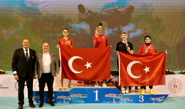 Türk tekvandoculardan 34'ü altın 144 madalya