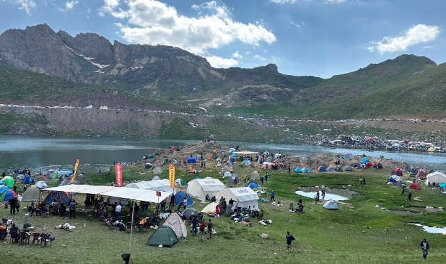 Türkiye’nin en yüksek festivali Yüksekova’da başladı