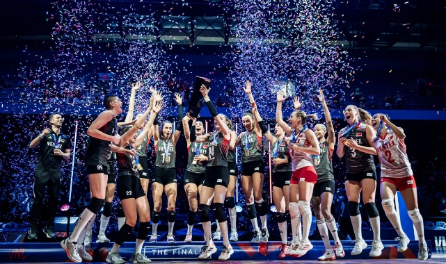 Türkiye, voleybolda adını zirveye yazdırdı