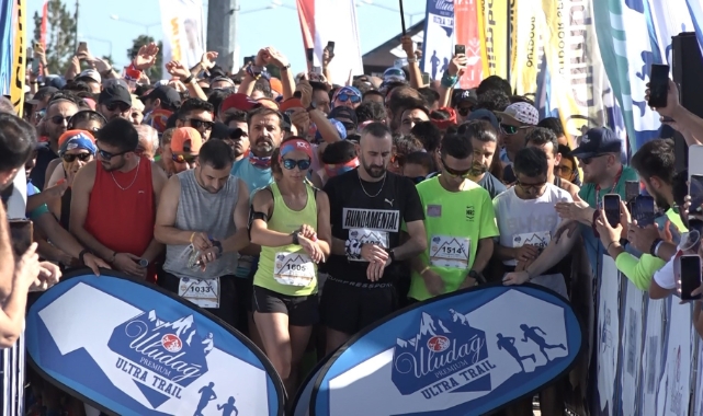 Uludağ'da 2 bin 200 koşucu, ‘Ultra Trail’ heyecanı yaşadı