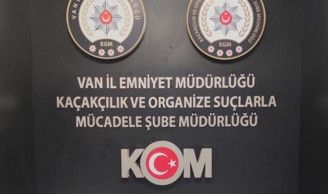 Van’da gümrük kaçağı malzemeler ele geçirildi