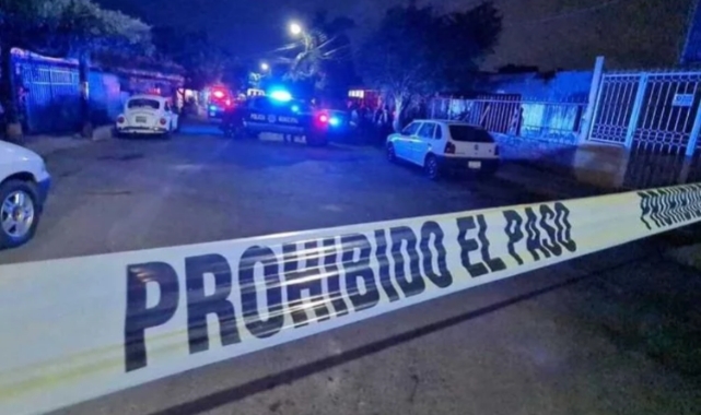 Veracruz'da terk edilmiş kamyonda 148 göçmen bulundu
