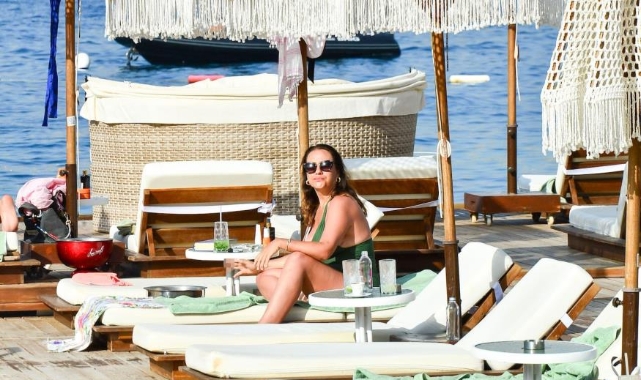 Yalnız başına tatil yaptı
