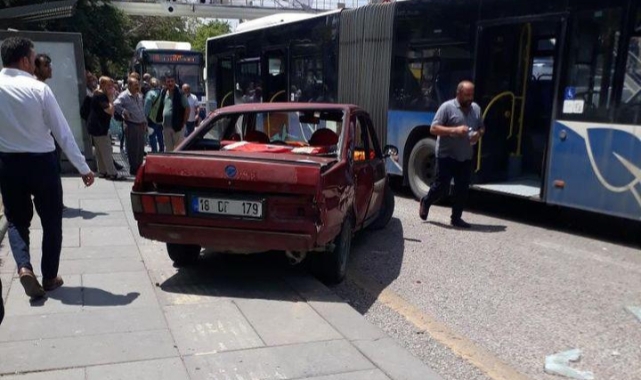 Yolun karşısına geçerken 2 otomobilin çarptığı kadın öldü