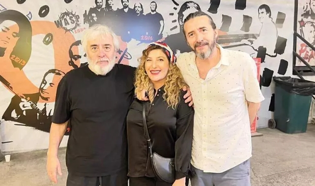 Yücel'i kuliste ziyaret ettiler