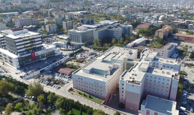 Yüksek İhtisas'ta canlıdan canlıya organ nakli ilk kez yapıldı