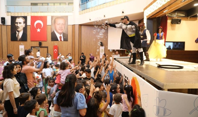 Yüreğir’de çocuk şenliğine büyük ilgi