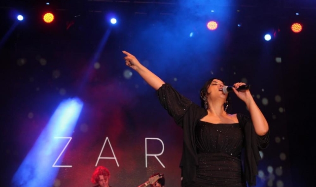 Zara Bayburt'ta coşturdu