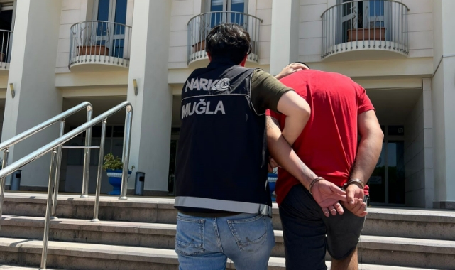 376 adet sentetik ecza ele geçirildi