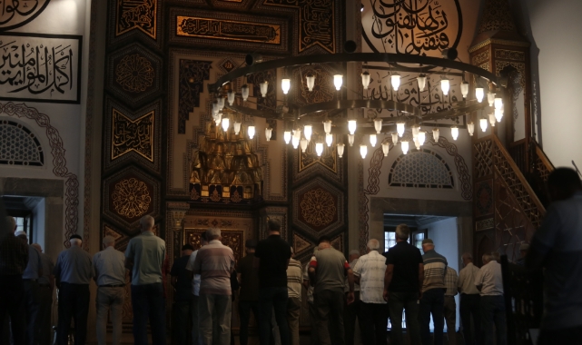 630 yıldır yıkılmayan Yıldırım Bayezid Camii