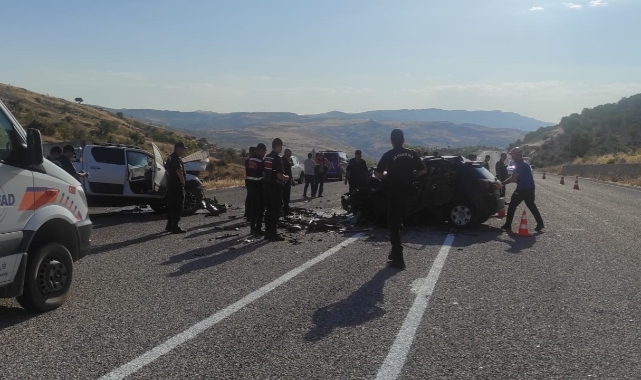 Adıyaman'da feci kaza: 4 ölü, 2 yaralı