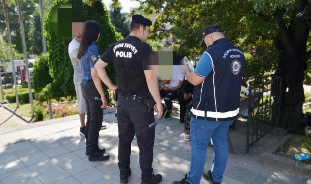 Afyonkarahisar'da 'düzensiz göç' mesaisi