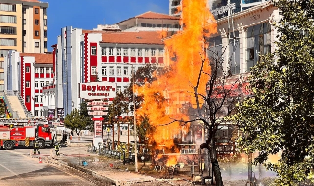 Altyapı çalışması sırasında korkutan anlar!