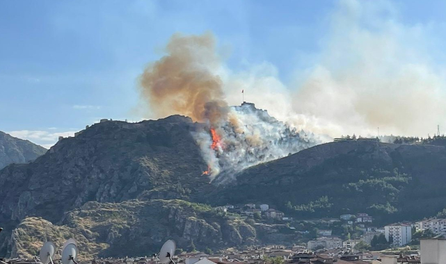Amasya Kalesi'nde yangın
