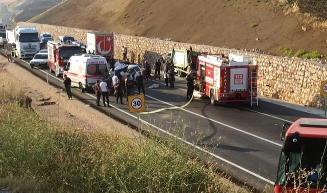 Ankara'da feci kaza: 2 ölü, 4 yaralı