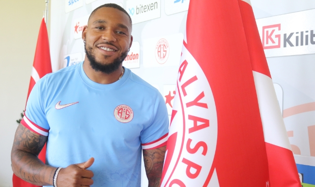 Antalyaspor'da Assombalonga imzayı attı