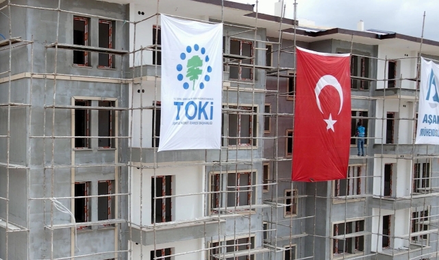 Bakan Özhaseki'den 'deprem konutları' açıklaması