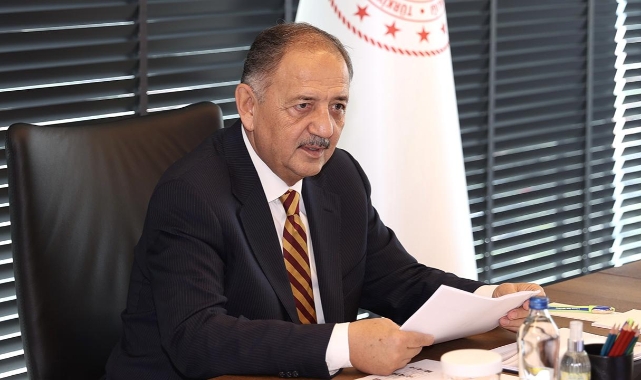Bakan Özhaseki: "Fay kırığı üzerine bina yapılmayacak"