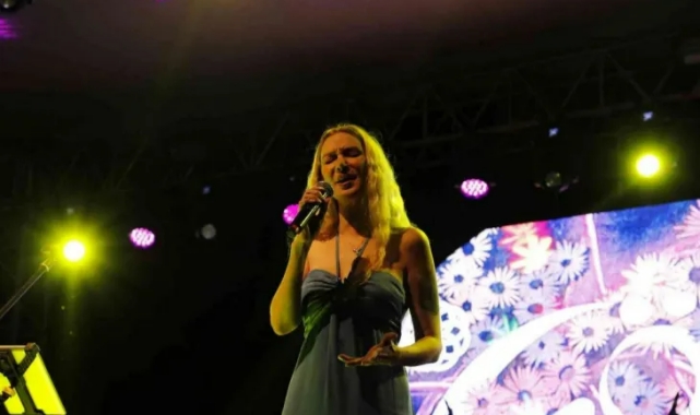 2 belediye başkanı Gökçe konserini iptal etti!