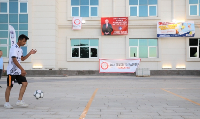 Battalgazi’de ayak tenisi turnuvasının startı verildi
