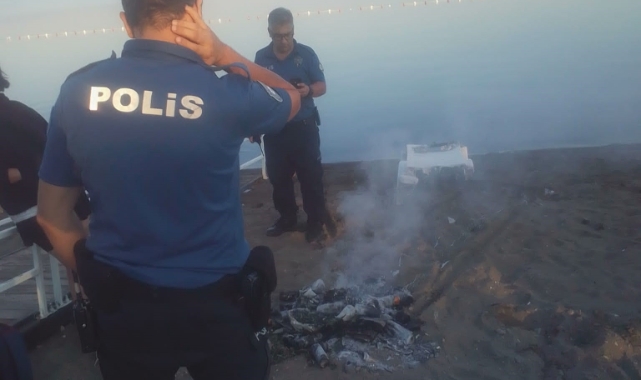 Belediye şezlonglarını yakan kızlar gözaltına alındı