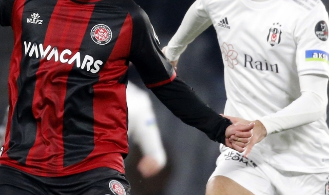 Beşiktaş, Konferans Ligi'nde play-off için sahaya çıkıyor
