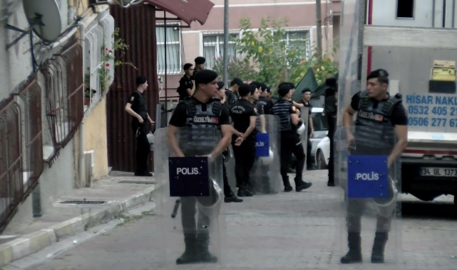 Bir vakfa ait yurt mahkeme kararıyla tahliye edildi