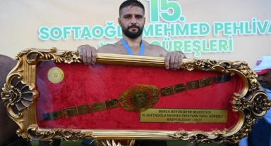 Bursa'da Başpehlivan Serhat Gökmen oldu
