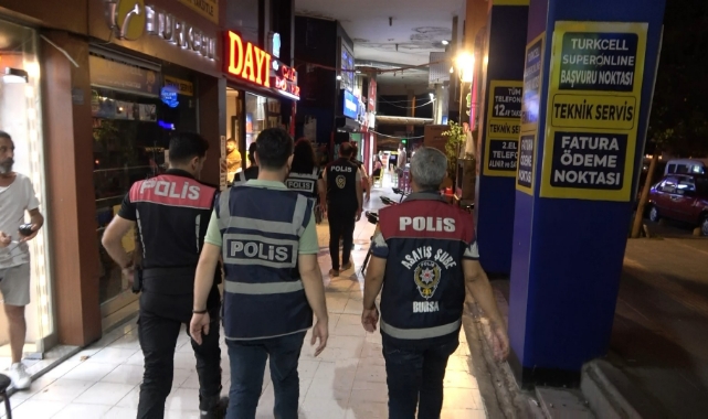 Bursa'da kural tanımazlara ceza kesildi