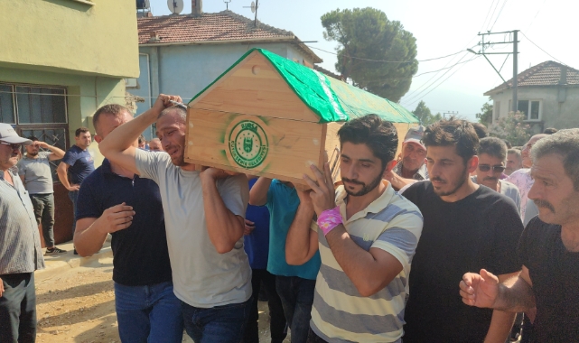 Bursa'da minik Beril'e gözyaşlarıyla veda edildi
