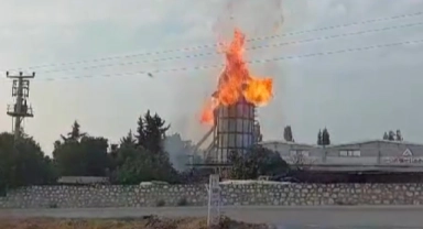 Bursa'da mobilya fabrikası alev topuna döndü