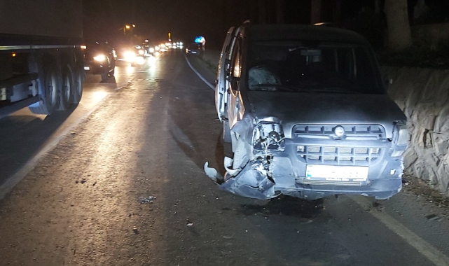 Bursa'da motosikletle otomobil çarpıştı!