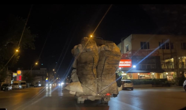Bursa'da trafik güvenliğini hiçe saydılar!