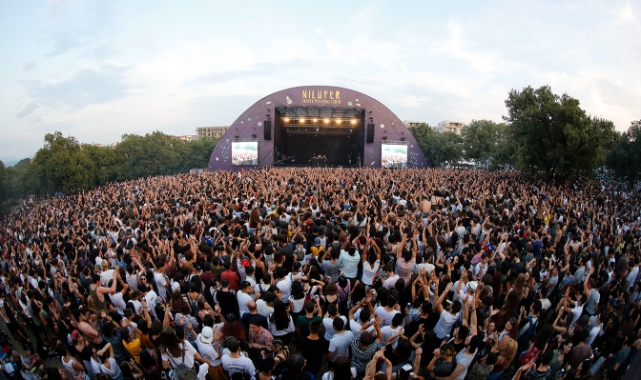 Valiliğinin festival açıklamasına Başkan Erdem'den tepki