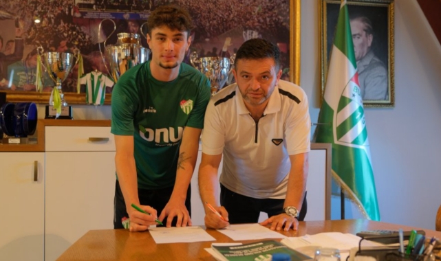 Bursaspor, Melih Sağlam’la sözleşme imzaladı