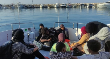 Çanakkale'de 16 kaçak göçmen yakalandı
