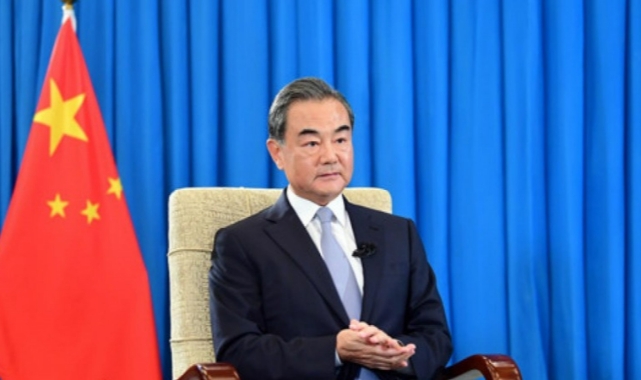 Çin Dışişleri Bakanı Wang Yi'den diplomatik jest