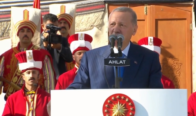 Cumhurbaşkanı Erdoğan'dan Bitlis'te açıklamalar