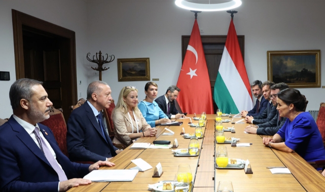 Cumhurbaşkanı Erdoğan, Macar mevkidaşı ile görüştü