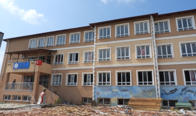 Deprem bölgesine anlamlı destek