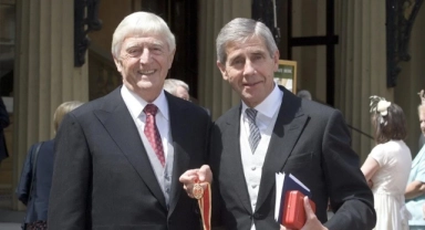 Duayen sunucu Sir Michael Parkinson hayatını kaybetti