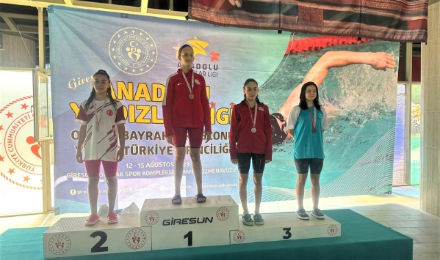 Elazığlı sporculardan yüzmede Türkiye derecesi
