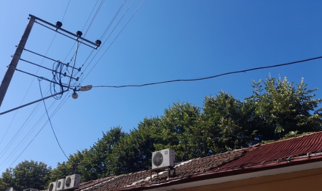 Elektrik tellerindeki patlama vatandaşları korku dolu anlar yaşattı