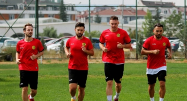 Eskişehirspor sezona sabah antrenmanıyla başladı