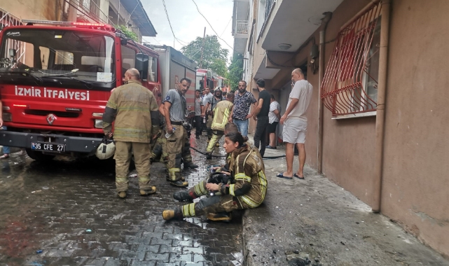 Ev yangınında 1’i bebek 9 kişi dumandan etkilendi