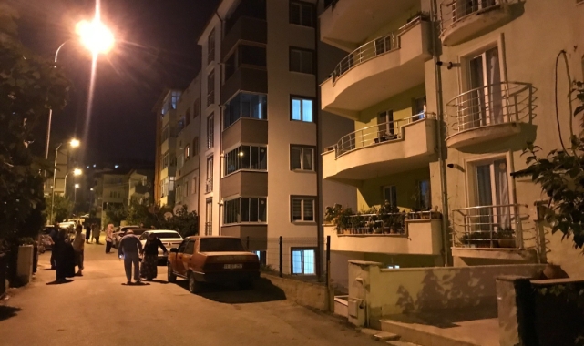 Evden çıkan dumanlar mahalleliyi korkuttu