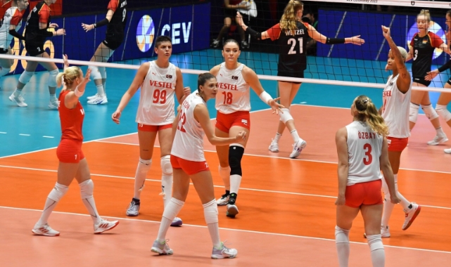 Filenin Sultanları, Polonya ile karşılaşacak