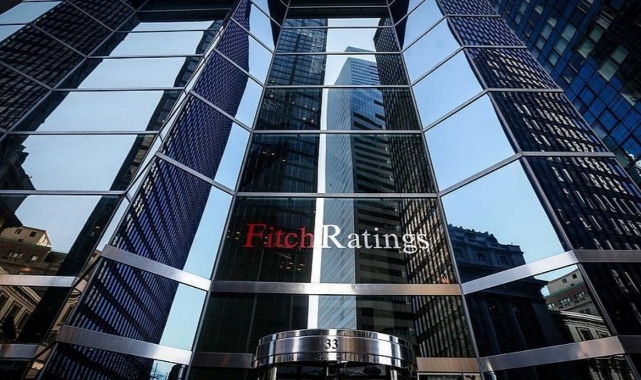 Fitch, ABD'nin kredi notunu düşürdü