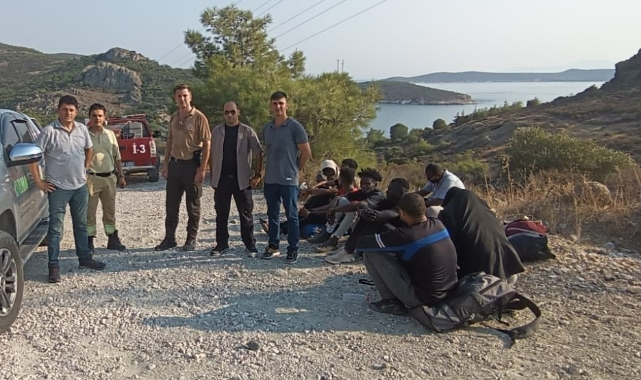 Foça'da 48 düzensiz göçmen yakalandı